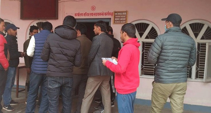 नेकपा कैलालीको पार्टी कार्यालयमा दाहाल–नेपाल पक्षको ताला