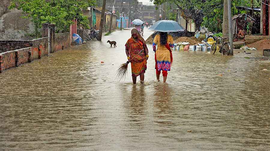 भारी वर्षाको सम्भावना स् बाढी, पहिरो र डुबानबाट सतर्क रहन आग्रह