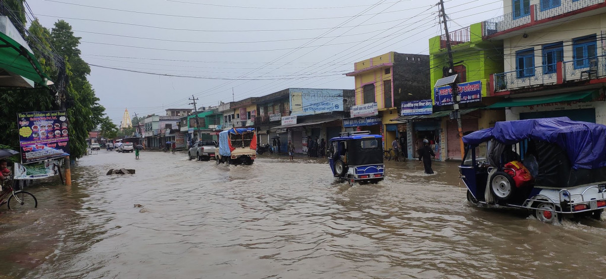 अविरल वर्षाले कैलाली र  कञ्चनपुरका धैरे ठाउँहरु  जलमग्न