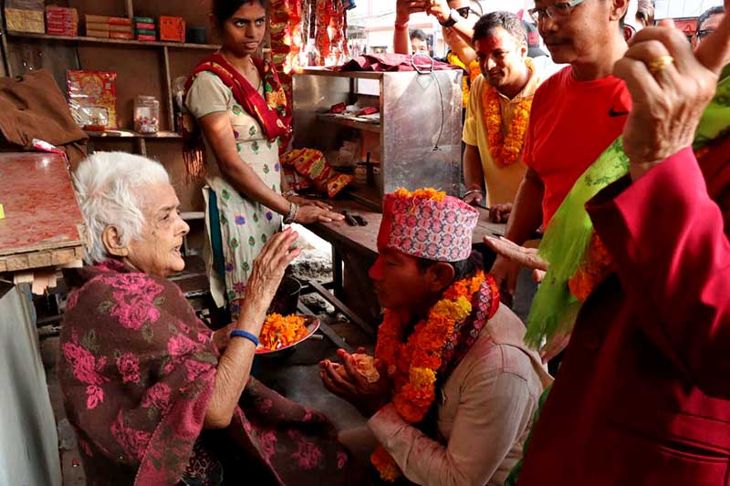 धरानमा कांग्रेसका तिलकको अग्रता कायमै, नेकपाका प्रकाश १६४७ मतले पछाडि १ र २ वडाको मात्र मत गन्न बाँकी